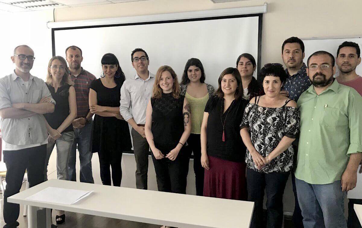 taller experiencia de usuario-UX-contenido web-azoteacontenido La experiencia de usuario se vuelve cada vez más popular, aunque son pocas las empresas, como Editec, que capacitan a sus equipos en las últimas tendencias del diseño y contenido web. En Azotea realizamos charlas y talleres a la medida de tu empresa.